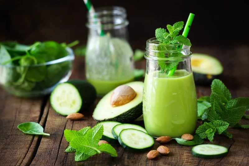 avocado- wasser trinken abnehmen mit avocado selbs machen