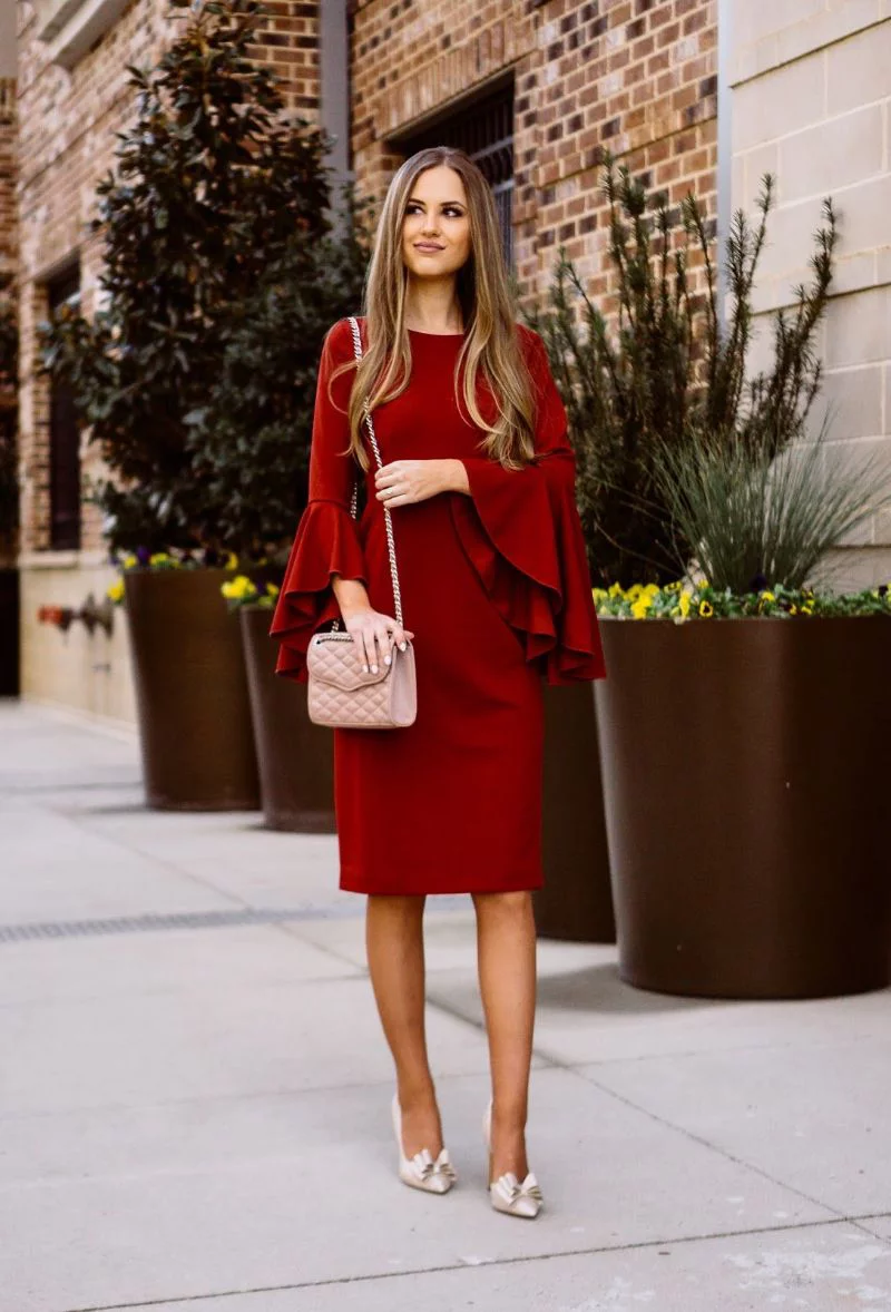Elegante Damenkleider rote Kleider