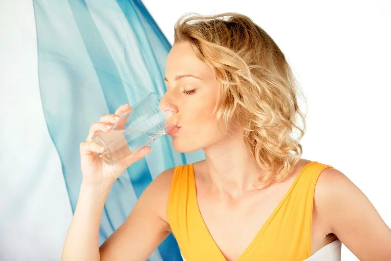 Ist viel Wasser trinken gesund