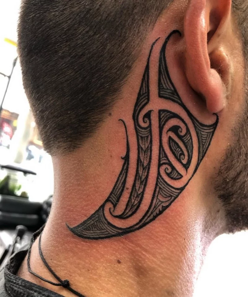 Maori-Tattoo-Motive Bedeutungen Kopf Hinterkopf