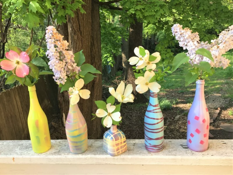 Upcycling Gartendeko selber machen alter autoreifen wiederverwenden basteln mit flaschen