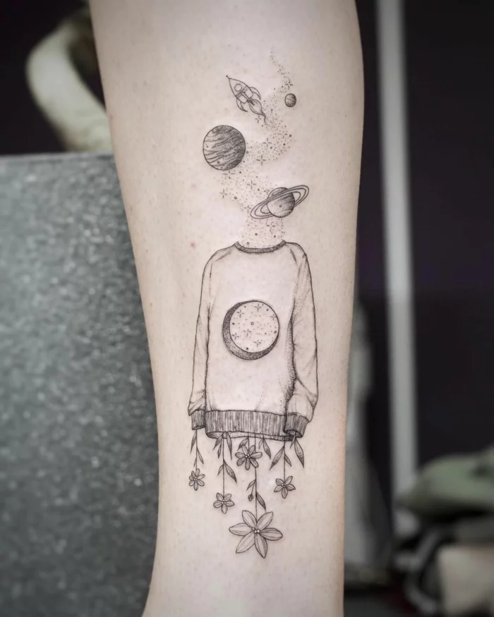 dotwork tattoo fine line planeten