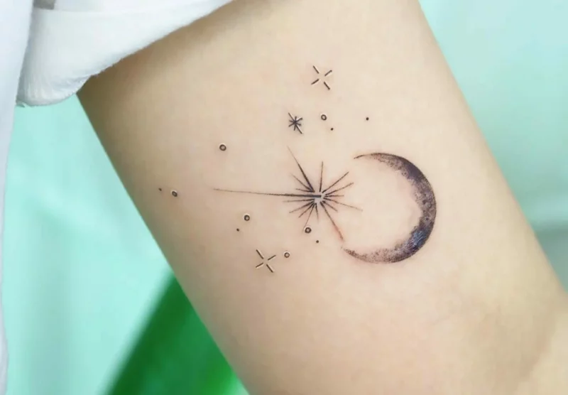 stern tattoo mond sternenhimmel