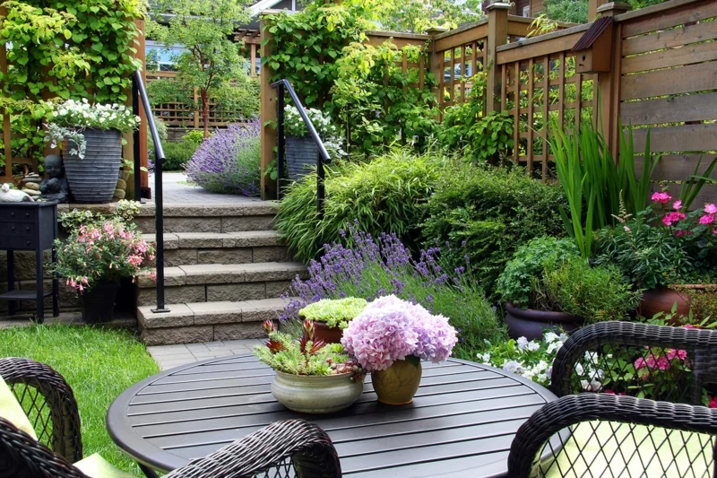 große kuebel bepflanzen garten ideen gartenarbeit im maerz deko hinterhof