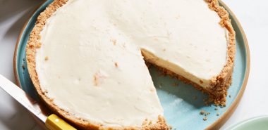 klassischer Käsekuchen ohne Verzierung 
