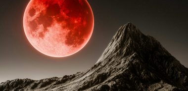 Der Mond ist der natürliche Begleiter der Erde