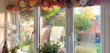 das Fenster herbstlich schmücken - leichte Deko Ideen 
