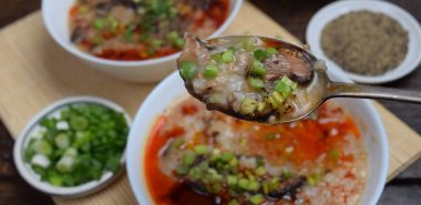 eine Suppe mit Esskastanien zubereiten 