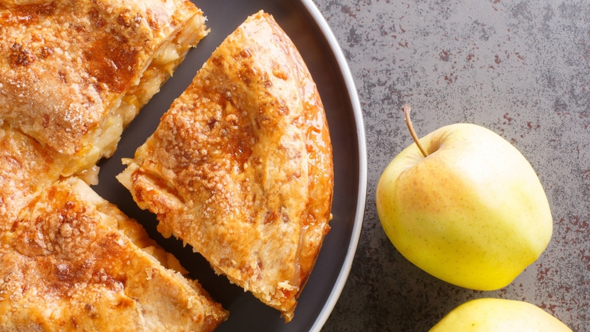 leckerer und saftiger Apfelkuchen